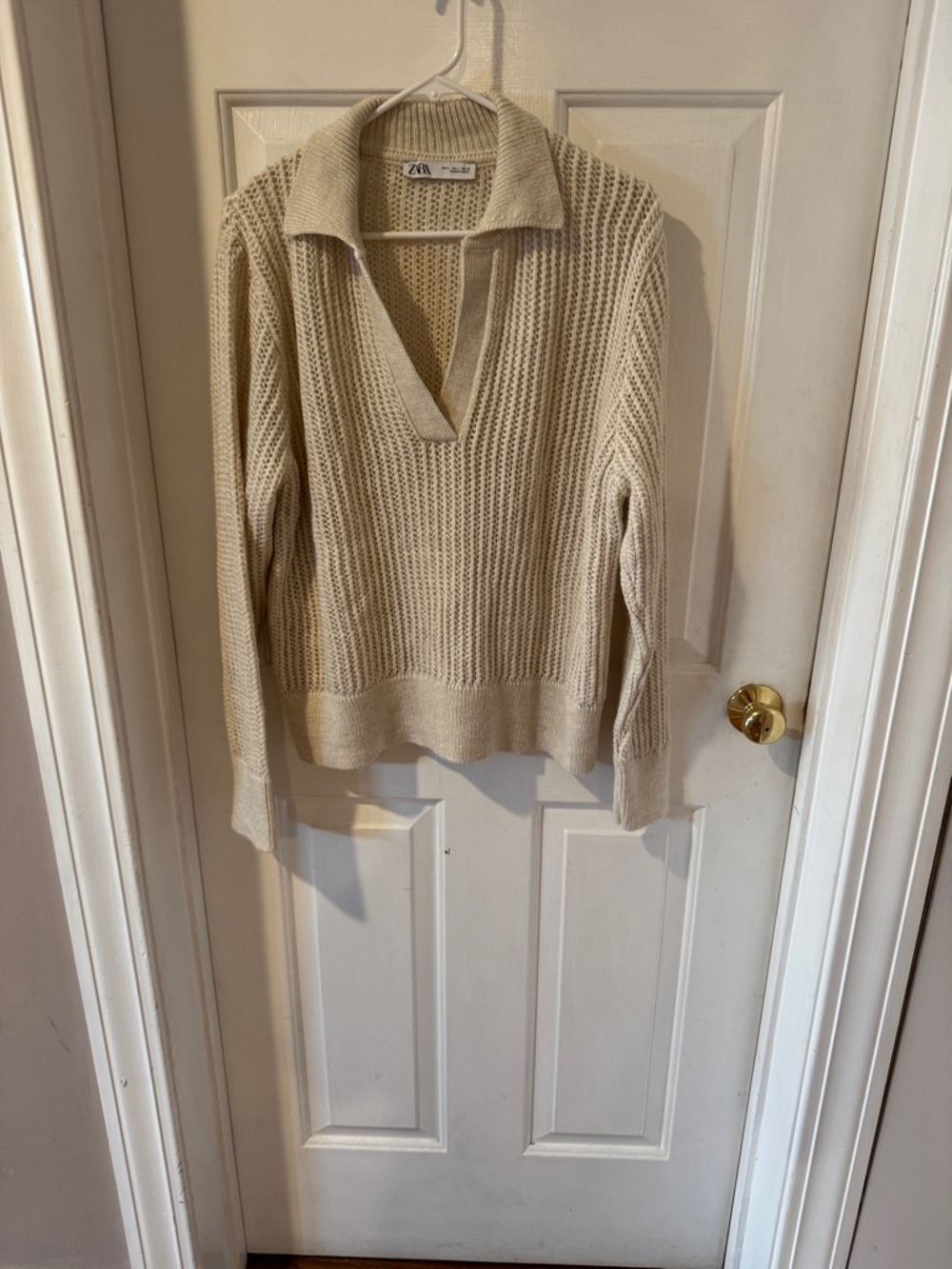 Zara Cream V‑Neck Open Collar Knit Sweater